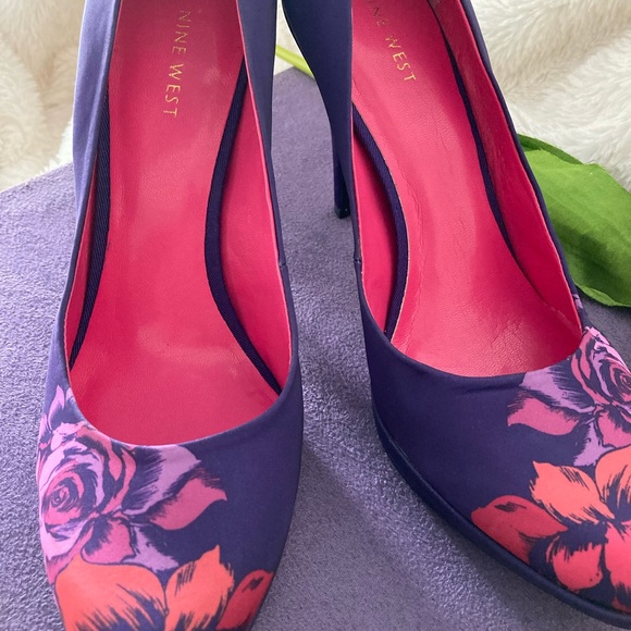 Nine West ‘Rocha’ Satin Purple Floral Heel Sz 10 - Picture 8 of 12